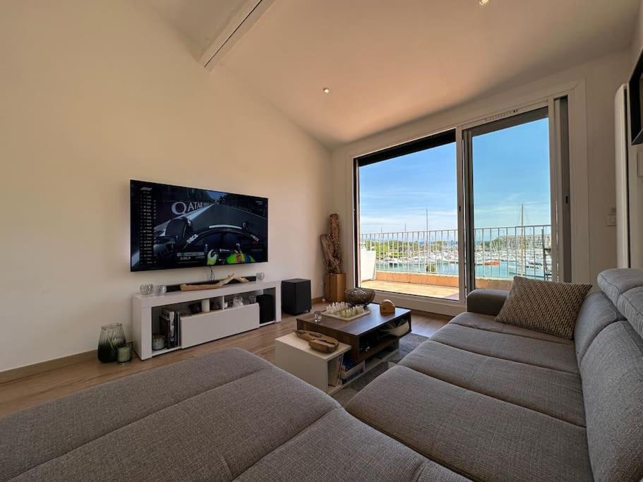 L'Atelier Marin Sur Le Port Des Marines Apartment Cogolin Ngoại thất bức ảnh